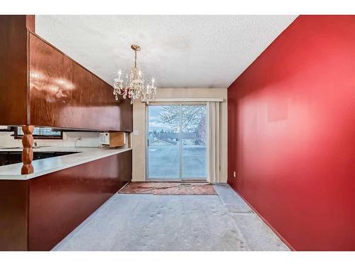 255 Rundleridge Drive Ne, Calgary, AB - Indoor Photo Showing Other Room