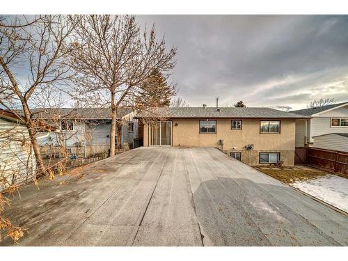 255 Rundleridge Drive Ne, Calgary, AB - Outdoor