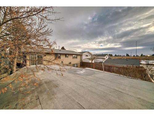 255 Rundleridge Drive Ne, Calgary, AB - Outdoor