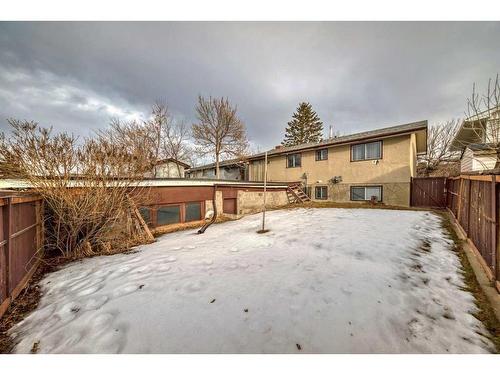 255 Rundleridge Drive Ne, Calgary, AB - Outdoor