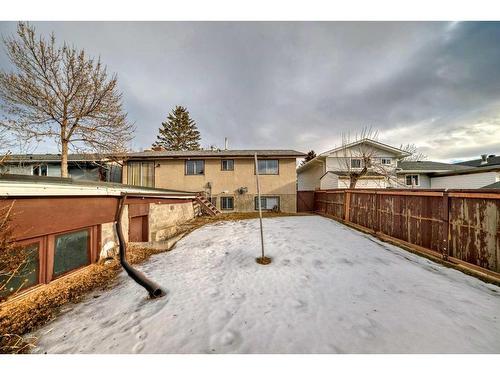 255 Rundleridge Drive Ne, Calgary, AB - Outdoor