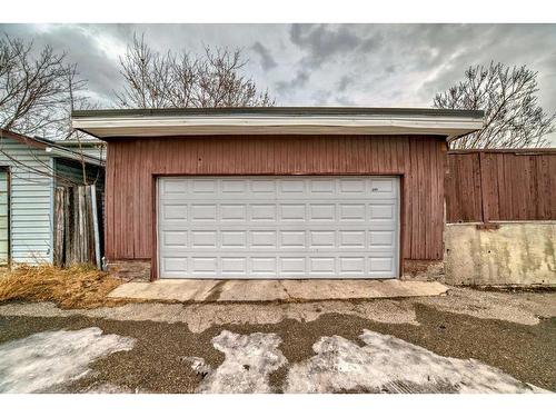 255 Rundleridge Drive Ne, Calgary, AB - Outdoor With Exterior