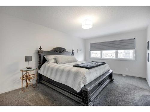 81 Auburn Meadows Crescent Se, Calgary, AB - Indoor Photo Showing Bedroom