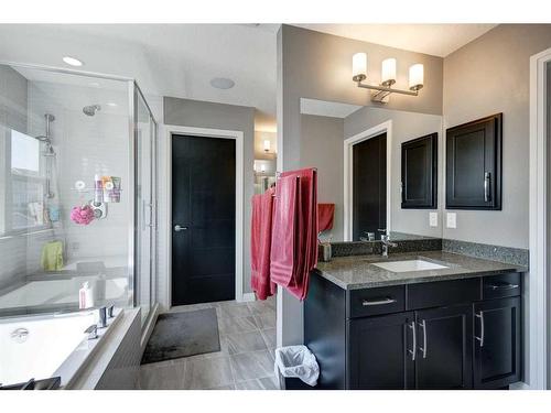 81 Auburn Meadows Crescent Se, Calgary, AB - Indoor Photo Showing Bathroom