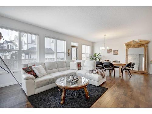 81 Auburn Meadows Crescent Se, Calgary, AB - Indoor Photo Showing Living Room