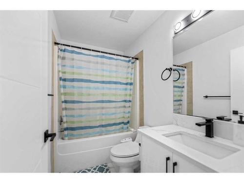 2046 Luxstone Boulevard, Airdrie, AB - Indoor Photo Showing Bathroom