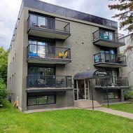 104-1717 12 Street SW Calgary, AB T2T 3N1