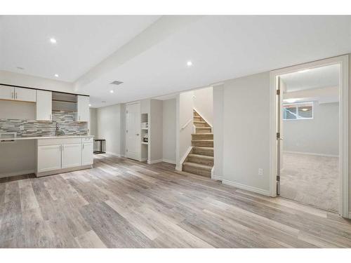 43 Prominence Path Sw, Calgary, AB - Indoor Photo Showing Kitchen