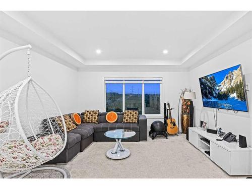 9 Sage Meadows Green Nw, Calgary, AB - Indoor Photo Showing Living Room