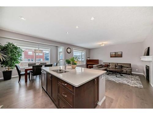 21 Sherwood Street Nw, Calgary, AB - Indoor