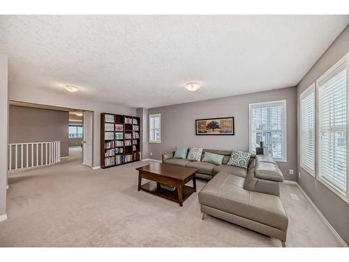 21 Sherwood Street Nw, Calgary, AB - Indoor Photo Showing Living Room