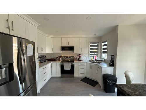 28 Macewan Ridge View Nw, Calgary, AB - Indoor Photo Showing Kitchen With Stainless Steel Kitchen