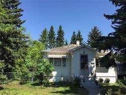 532 25 Avenue NE Calgary, AB T2E 1Y5