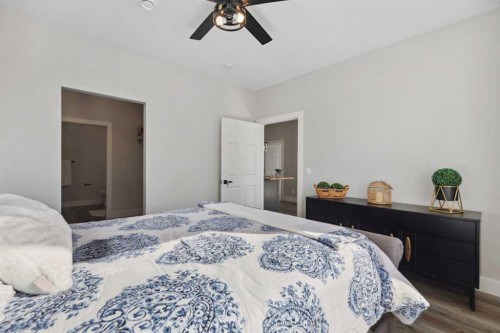 6-610 4 Avenue Sw, Sundre, AB - Indoor Photo Showing Bedroom