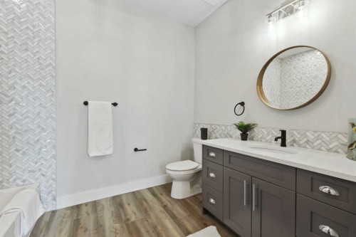 6-610 4 Avenue Sw, Sundre, AB - Indoor Photo Showing Bathroom