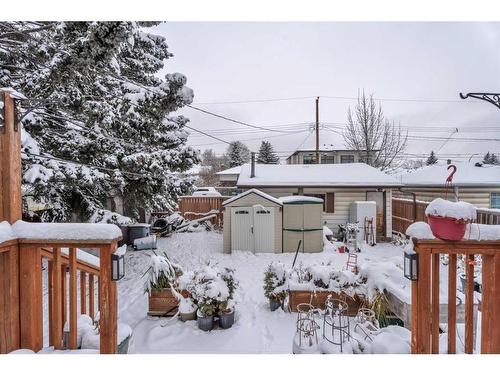 4913 20 Street Sw, Calgary, AB - Outdoor