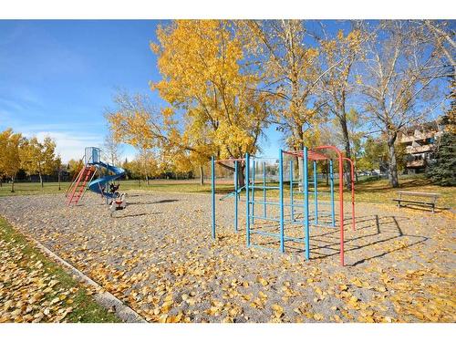 51-4936 Dalton Drive Nw, Calgary, AB - Outdoor