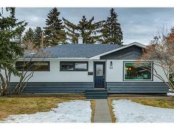 63 Harrow Crescent SW Calgary, AB T2V 3B2