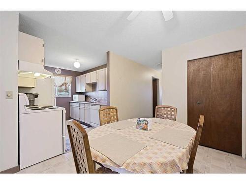 8636 47 Avenue Nw, Calgary, AB - Indoor Photo Showing Dining Room