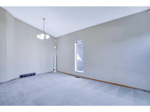 9029 21 Street Se, Calgary, AB - Indoor Photo Showing Other Room