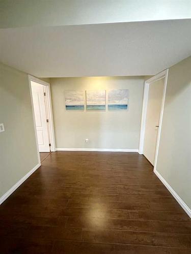 649 Hamptons Drive Nw, Calgary, AB - Indoor Photo Showing Other Room