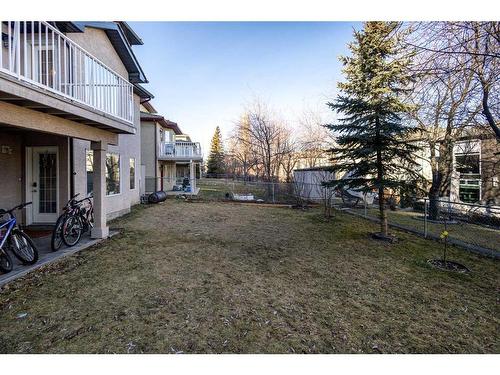 649 Hamptons Drive Nw, Calgary, AB - Outdoor