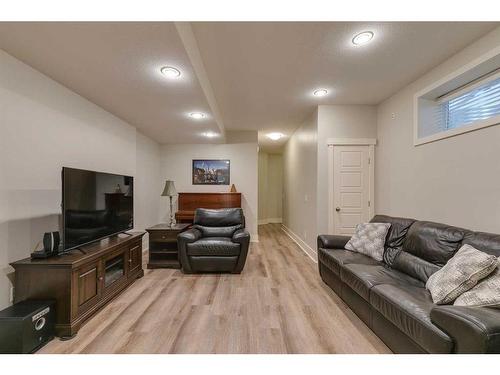 710 23 Avenue Nw, Calgary, AB - Indoor