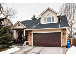 96 Hawkford Crescent NW Calgary, AB T3G 3G4