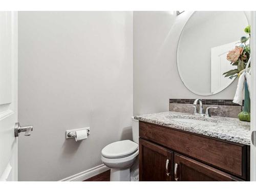 318 Mahogany Manor Se, Calgary, AB - Indoor Photo Showing Bathroom