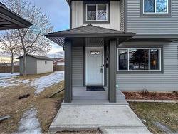 126 Woodborough Terrace SW Calgary, AB T2W 5B5