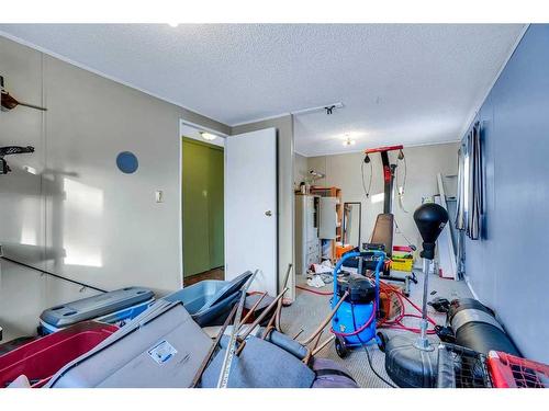 210 Erin Woods Circle Ne, Calgary, AB - Indoor Photo Showing Other Room