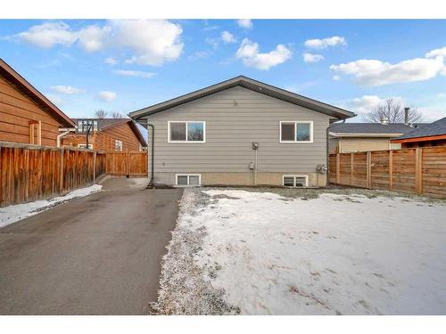 287 Templeside Circle Ne, Calgary, AB - Outdoor With Exterior