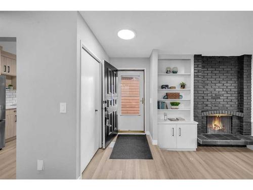 287 Templeside Circle Ne, Calgary, AB - Indoor With Fireplace