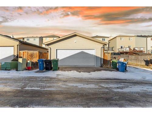 250 Covemeadow Crescent Ne, Calgary, AB - Outdoor