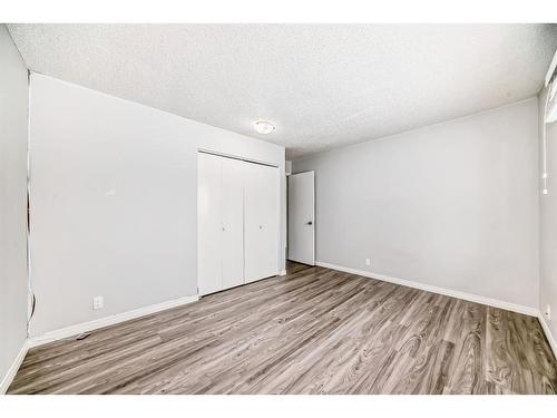 43 Castleridge Way Ne, Calgary, AB - Indoor Photo Showing Other Room