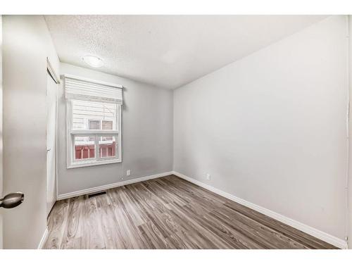 43 Castleridge Way Ne, Calgary, AB - Indoor Photo Showing Other Room