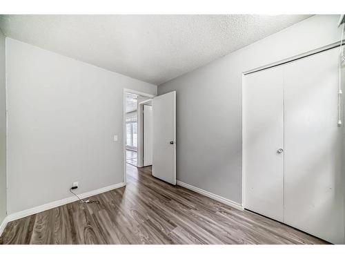 43 Castleridge Way Ne, Calgary, AB - Indoor Photo Showing Other Room