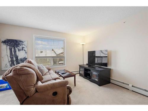 3422-60 Panatella Street Nw, Calgary, AB - Indoor Photo Showing Living Room