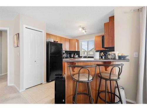 3422-60 Panatella Street Nw, Calgary, AB - Indoor Photo Showing Kitchen