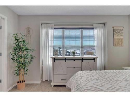 124 Panamount Way Nw, Calgary, AB - Indoor Photo Showing Bedroom