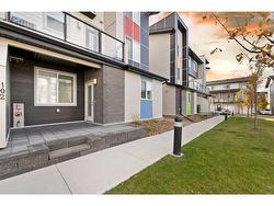 102-130 Redstone NE Calgary, AB T2N 1M6