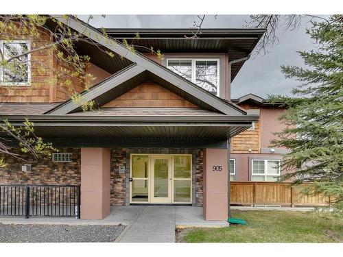 905 Mckinnon Drive Ne, Calgary, AB - Outdoor