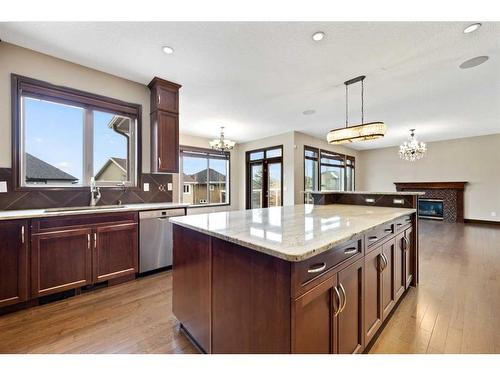 212 Cranarch Circle Se, Calgary, AB - Indoor Photo Showing Kitchen With Upgraded Kitchen