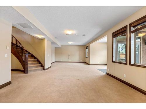 212 Cranarch Circle Se, Calgary, AB - Indoor Photo Showing Other Room