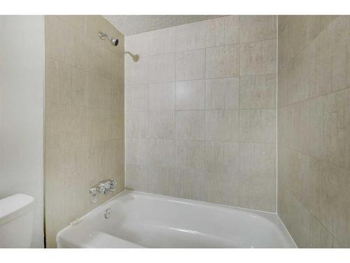 1110-738 3 Avenue Sw, Calgary, AB - Indoor Photo Showing Bathroom