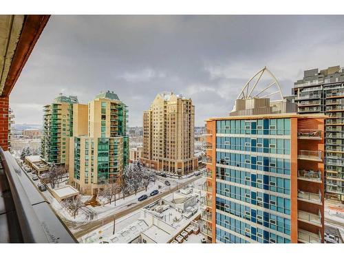 1110-738 3 Avenue Sw, Calgary, AB - Outdoor With Balcony With Facade