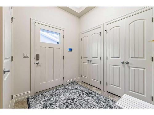 1109 Dorchester Avenue Sw, Calgary, AB - Indoor Photo Showing Other Room