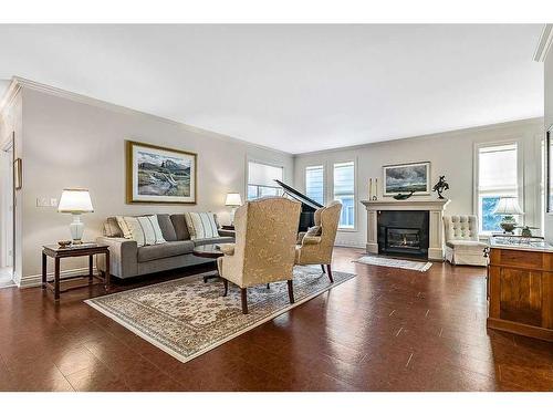 1109 Dorchester Avenue Sw, Calgary, AB - Indoor Photo Showing Living Room With Fireplace