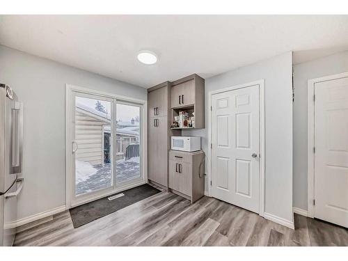 195 Castleridge Drive Ne, Calgary, AB - Indoor Photo Showing Other Room