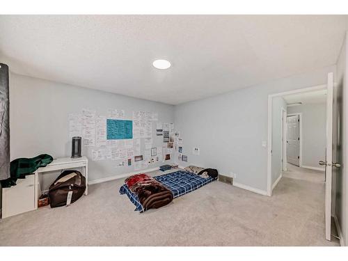 195 Castleridge Drive Ne, Calgary, AB - Indoor Photo Showing Bedroom